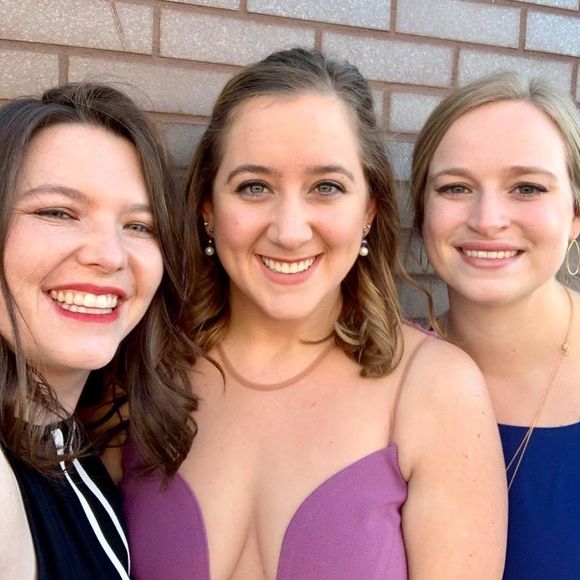 Meet your Posher, Lauren - Picture 1 of 1